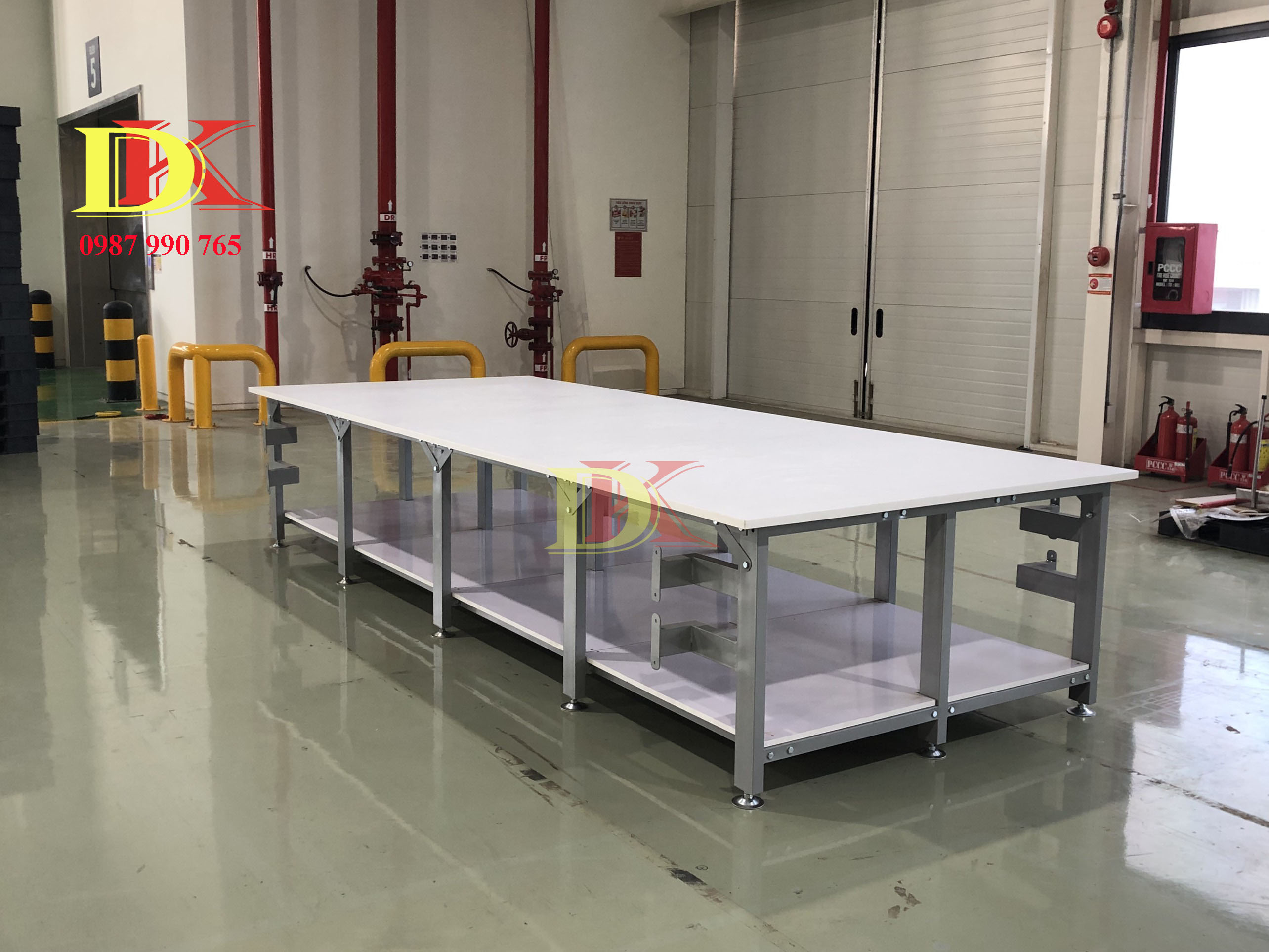 Bàn cắt vải 2 tầng